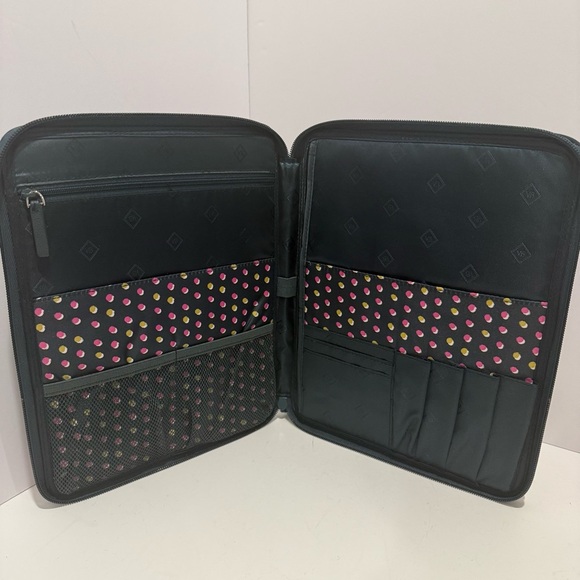 Vera Bradley Iconic Tablet Tamer Organizer  Floral IPad Case - Picture 1 of 3